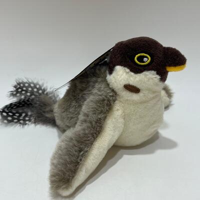 Interactive Pet Bird Toy with Flapping Wings for Fun Playtime