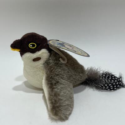 Interactive Pet Bird Toy with Flapping Wings for Fun Playtime
